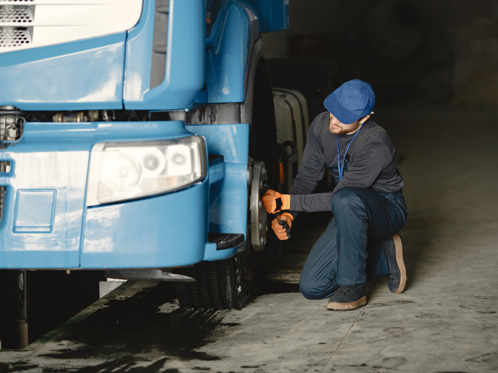 this is a picture of semi truck repair in San Jose, CA